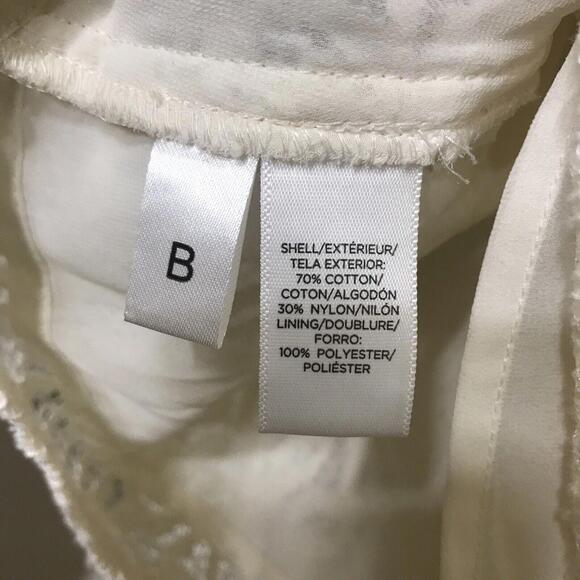 Loft Women’s Blouse Size M Beige Short Sleeve - Picture 3 of 9